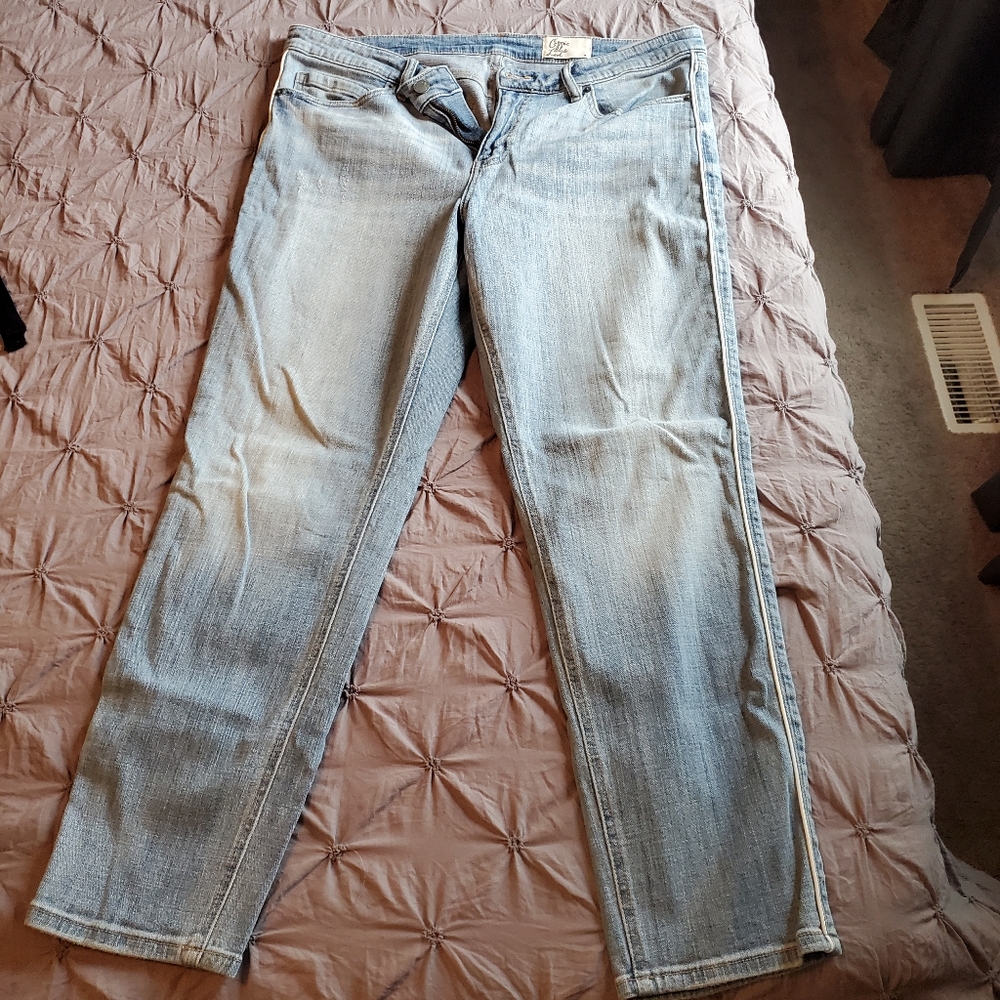 Lightwash Straight Jean with Pinstripe